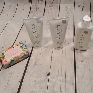 CLEAN body lotion and bubble bath bundle NWT